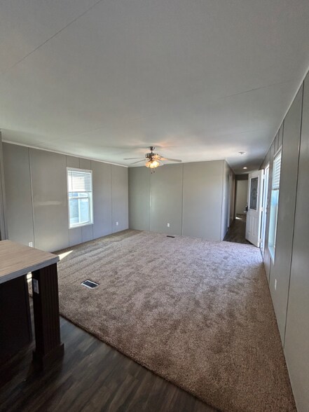 Building Photo - 3200 S Highland Park Dr