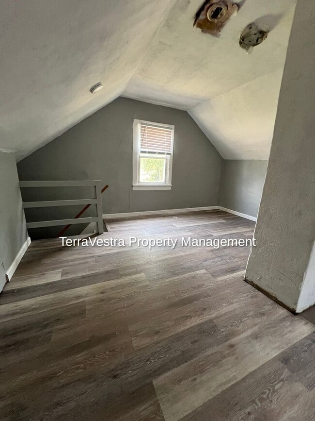 Building Photo - Single family home in Millville! Eligible ...