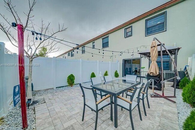 Building Photo - 3371 W 106th Terrace