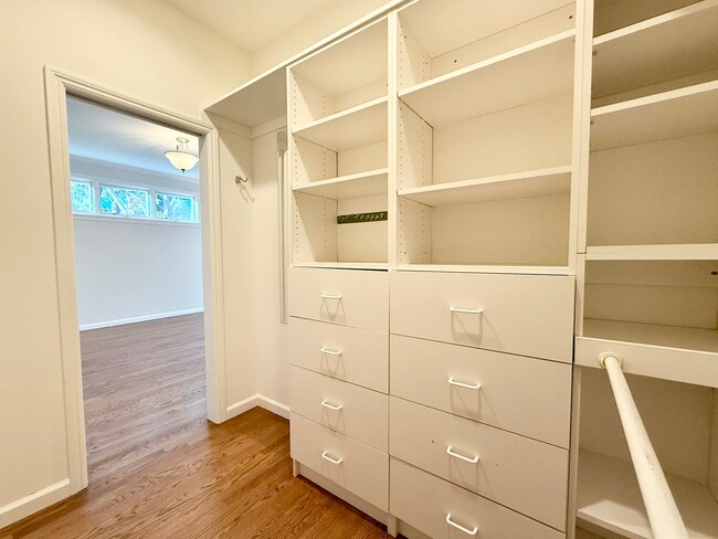 Building Photo - Beautifully Renovated Silicon Valley Home ...