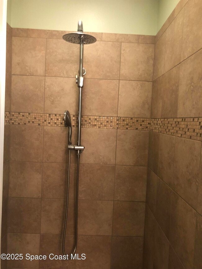 Building Photo - 3225 Sedge Dr