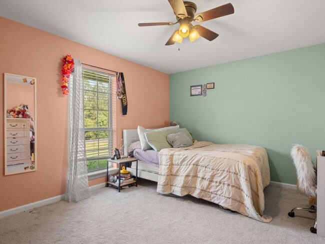 Building Photo - 146 R Allen Rd