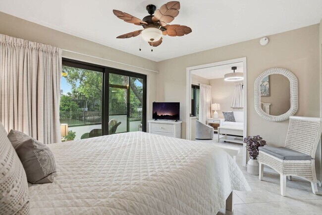 Building Photo - 600 Neapolitan Way