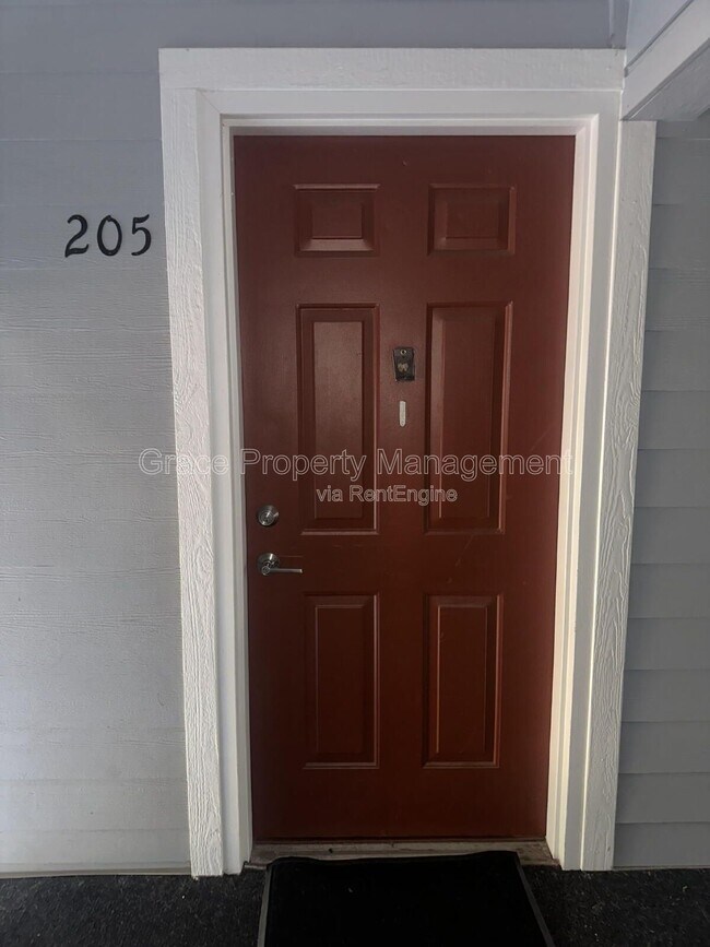 Building Photo - 3121 S Tamarac Dr