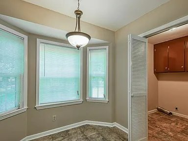 Building Photo - 205 Bob White Ave