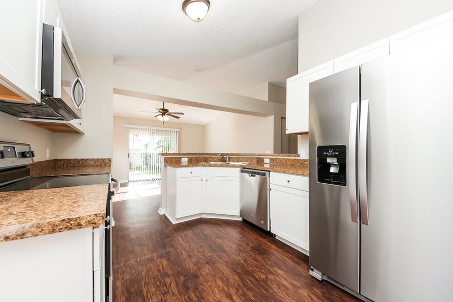 Building Photo - 254 Regal Downs Cir