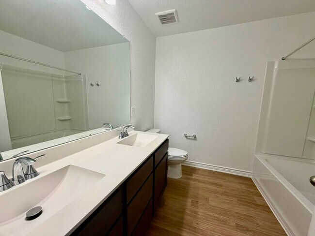 Building Photo - 7919 Mariposa Mnr
