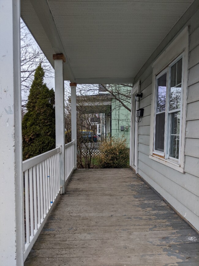 Building Photo - Adorable, Affordable, Available!! Complete Reno!!