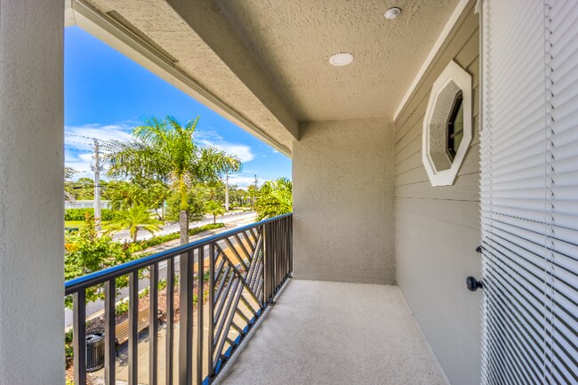 Building Photo - 3375 SW Mapp Rd