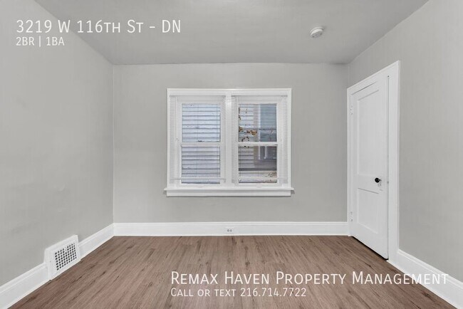 Building Photo - 3219 W 116th St