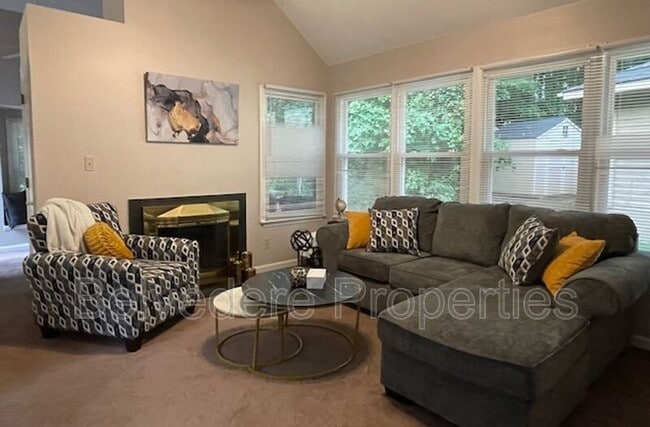 Building Photo - 3607 McCuiston Rd