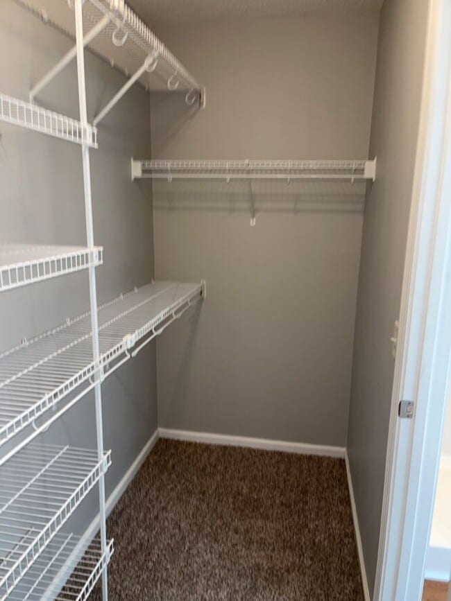 Building Photo - 149 Lancaster Way