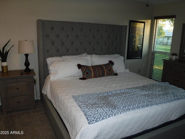 Building Photo - 11029 W Caron Dr