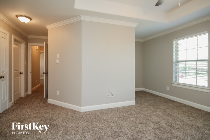 Building Photo - 320 Country Crossing Cir