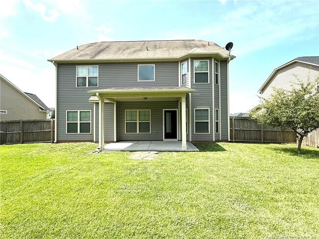 Building Photo - 3920 Pleasantburg Dr