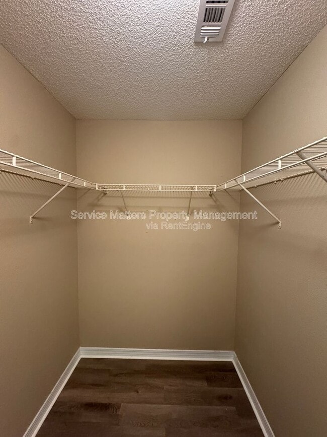 Building Photo - 5079 Cocoa Dr