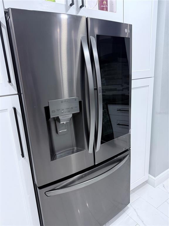 Building Photo - 128 Sandalwood Dr