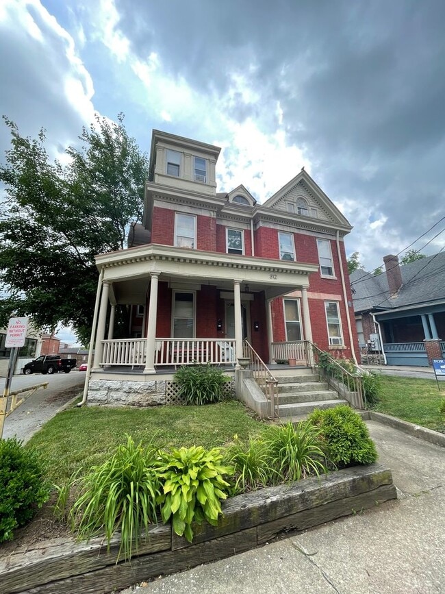 Building Photo - 312 S Upper St