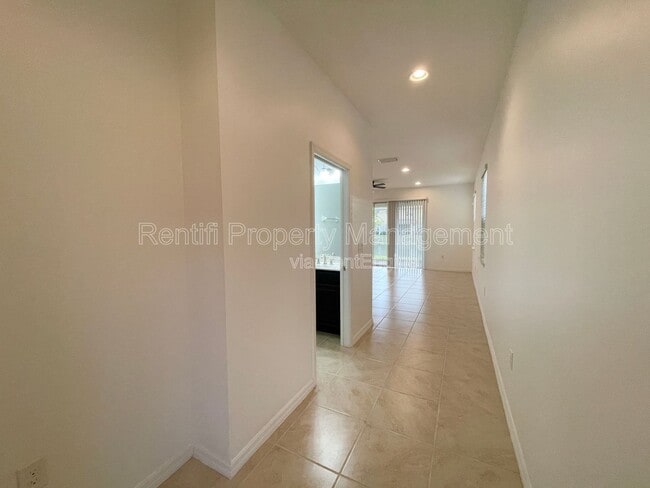 Building Photo - 3769 Tilbor Circle