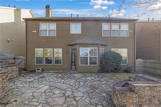 Building Photo - 2048 Village Crest Dr NW