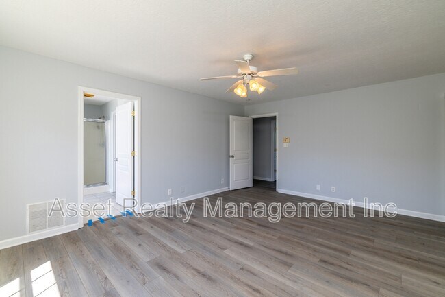 Building Photo - 1217 Dreamview Ln