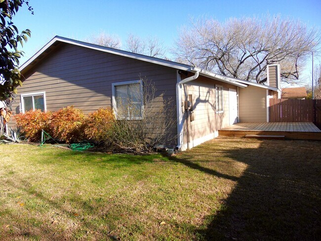 Building Photo - North Central Location