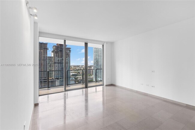 Building Photo - 68 SE 6th St