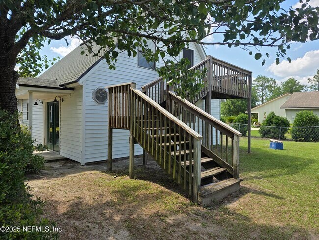 Building Photo - 2950 Florence Dr