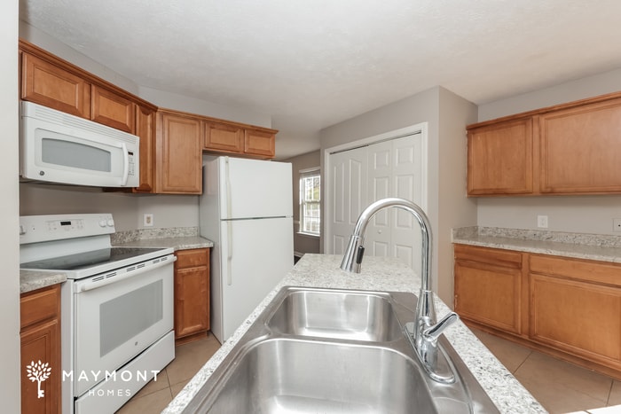 Building Photo - 7904 Rainey Dr