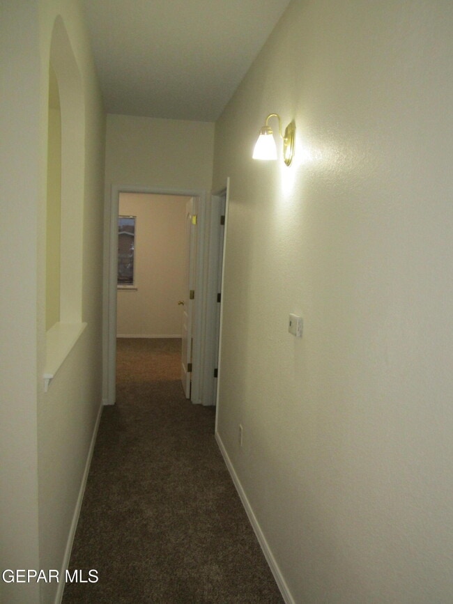 Building Photo - 12521 Tierra Serena Dr