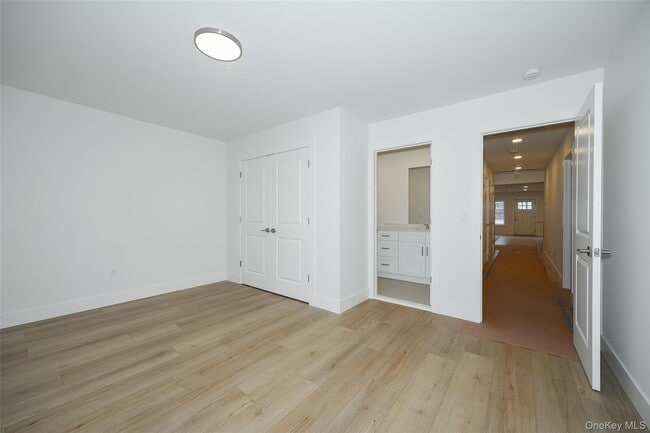 Building Photo - 1 Dean Pl