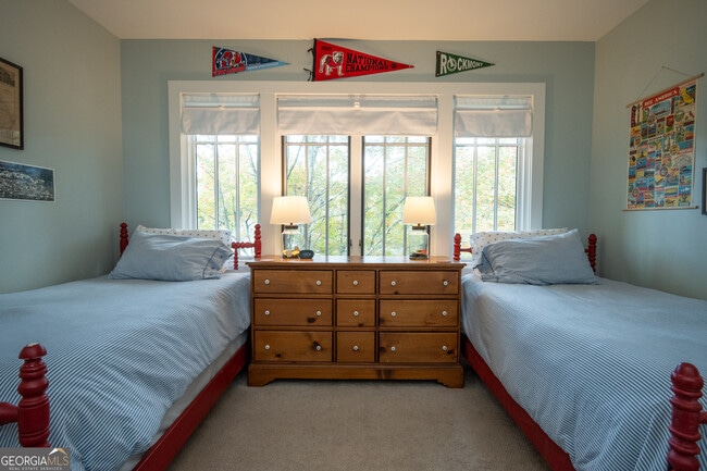 Building Photo - 290 Milledge Cir