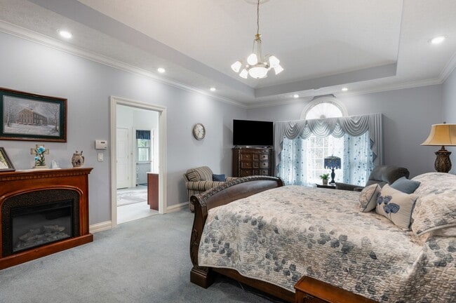 Building Photo - Executive Rental