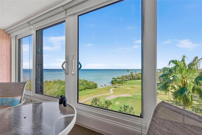 Building Photo - 2616 Cove Cay Dr