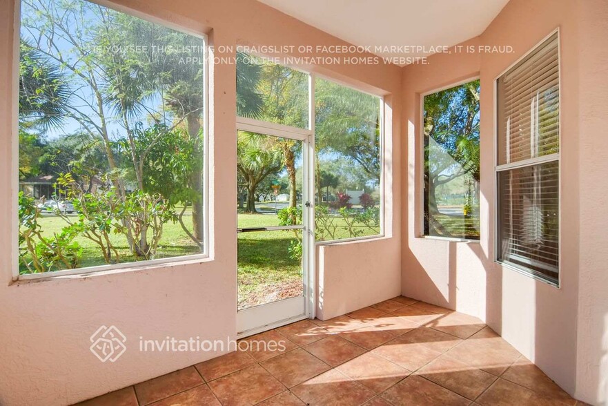 Building Photo - 3037 Sebastian Ln