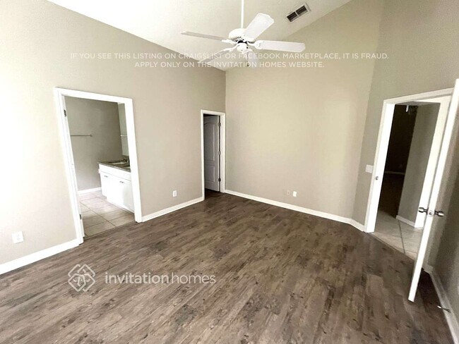 Building Photo - 3823 Briley Loop