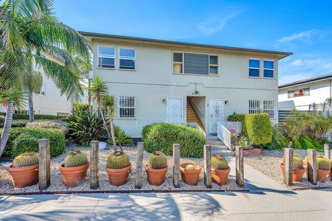 Building Photo - Charming 1+1 in Baldwin Hills