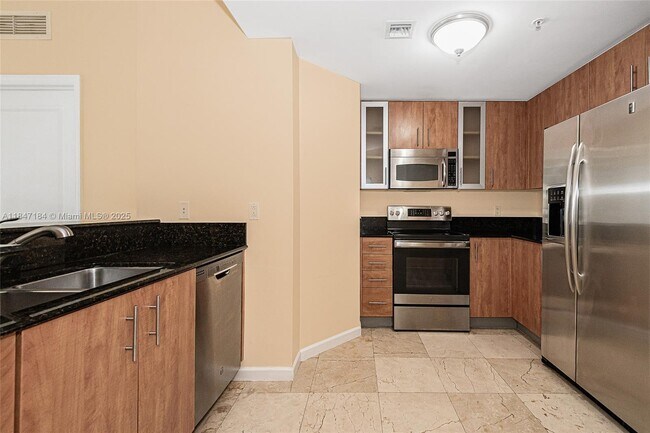 Building Photo - 7900 Harbor Island Dr