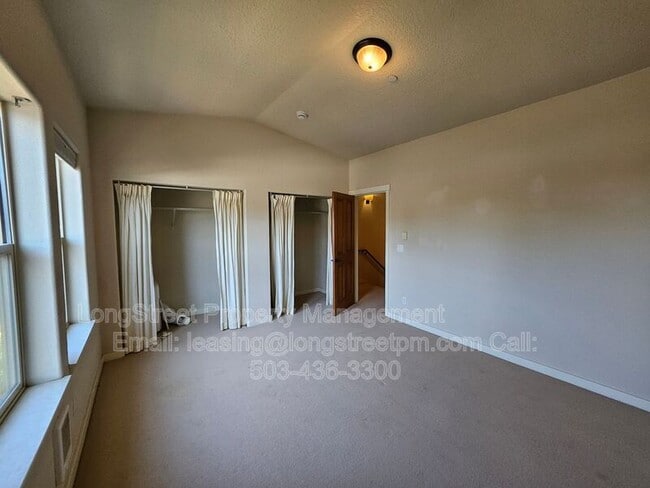 Building Photo - 4411 NE Killingsworth St