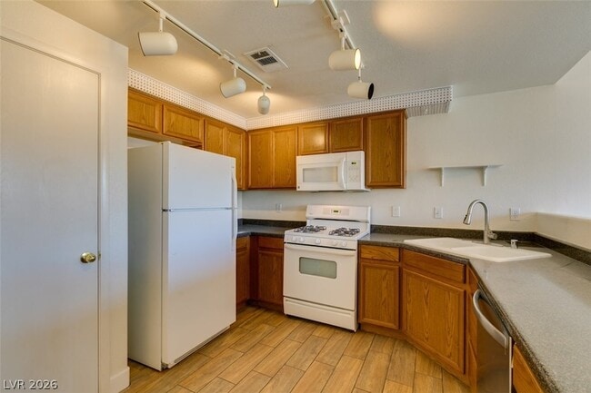 Building Photo - 9303 Gilcrease Ave