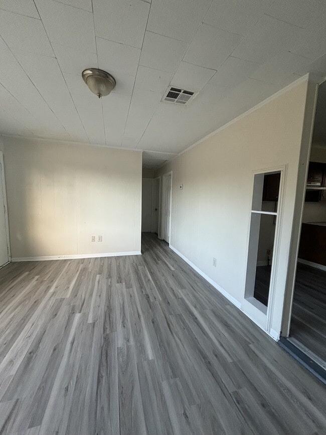 Building Photo - 3503 W Congress St