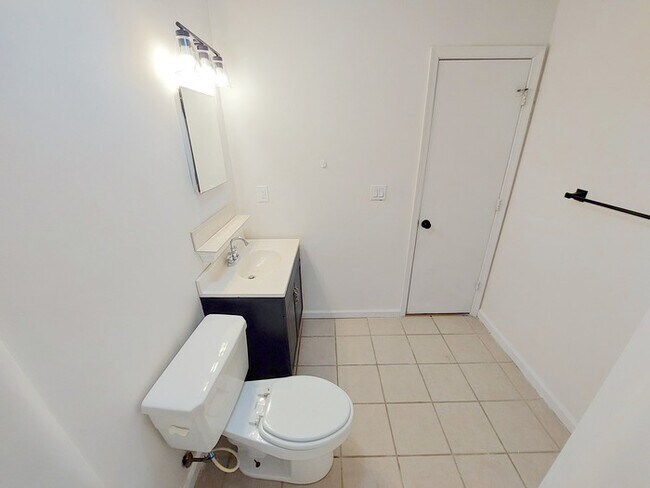 Building Photo - Beautiful Virginia Beach TownHome | 3BR, 2BA