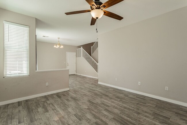 Building Photo - 8611 Splendid Leaf Ct