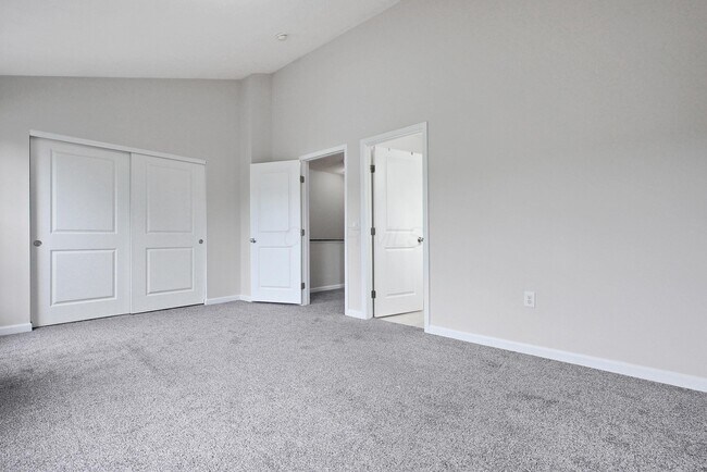 Building Photo - 6321 Marsh Wren Drive