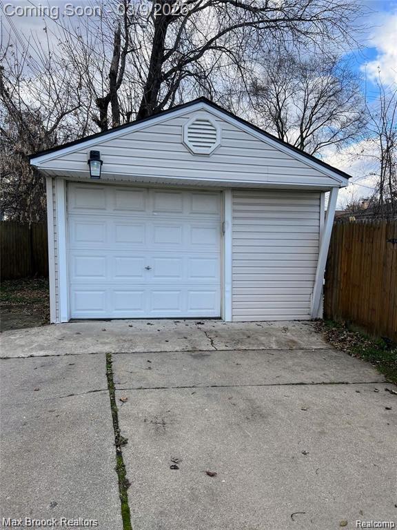 Building Photo - 1824 University St