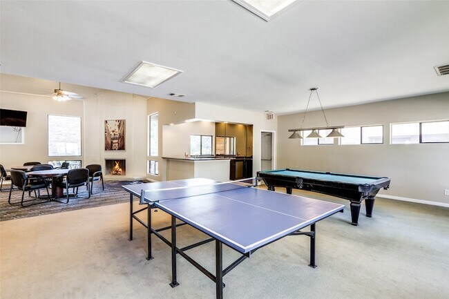 Building Photo - 1310 Harwell Dr
