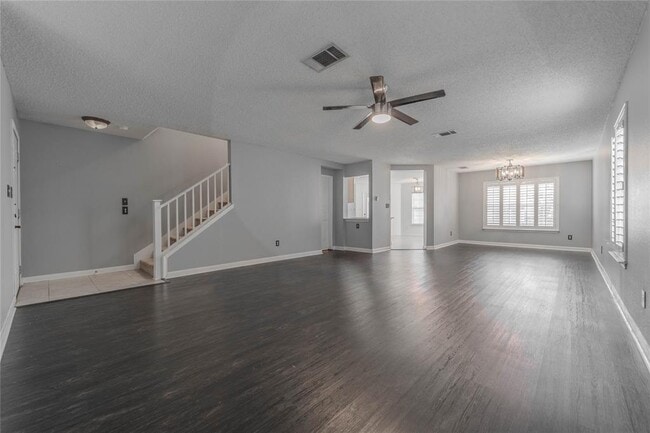 Building Photo - 612 Catumet Dr