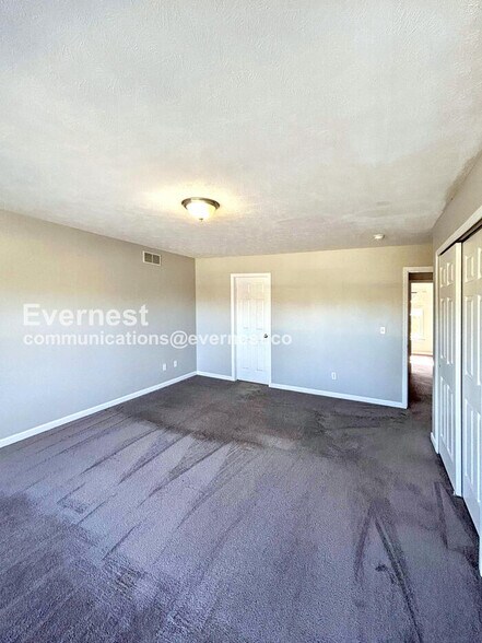 Building Photo - 4072 Cedar Ave