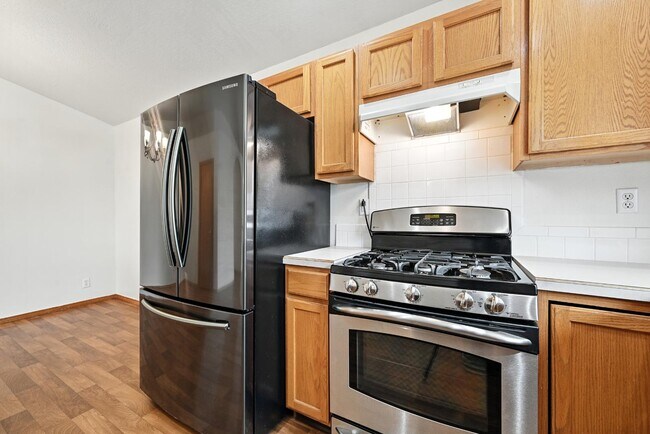 Building Photo - 5827 Orchid Wy S