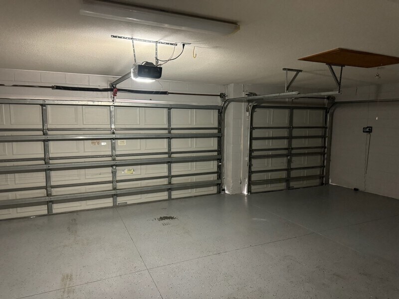 Building Photo - 8080 St Andrews Cir